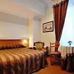 Hotel Delia 2*